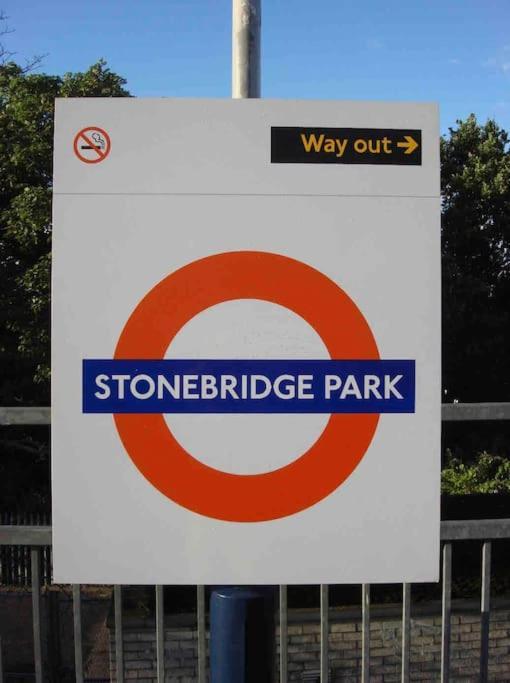 Cosy 1-Bed Flat 30Min To Central London & Parking 外观 照片