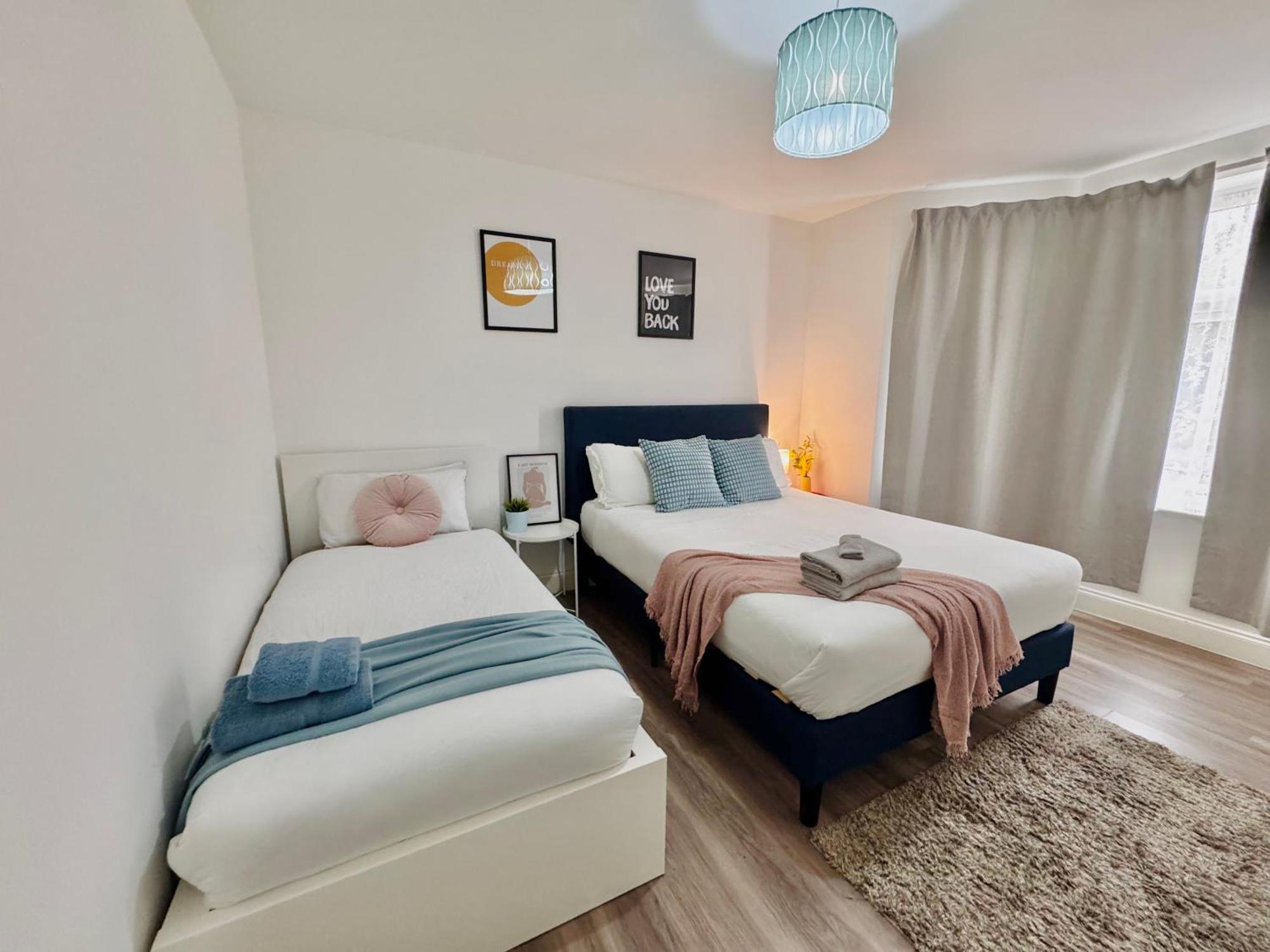 Cosy 1-Bed Flat 30Min To Central London & Parking 外观 照片