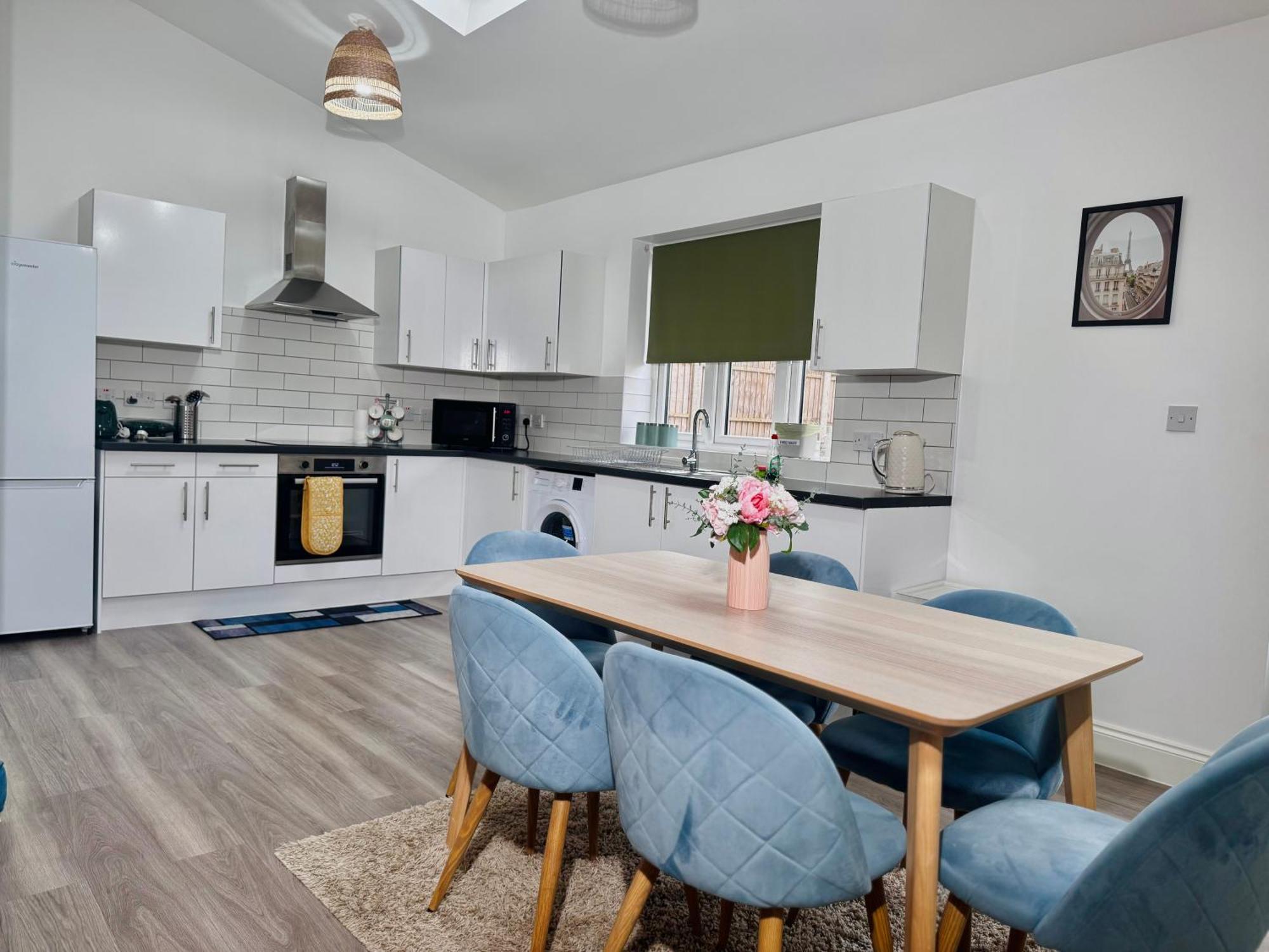 Cosy 1-Bed Flat 30Min To Central London & Parking 外观 照片