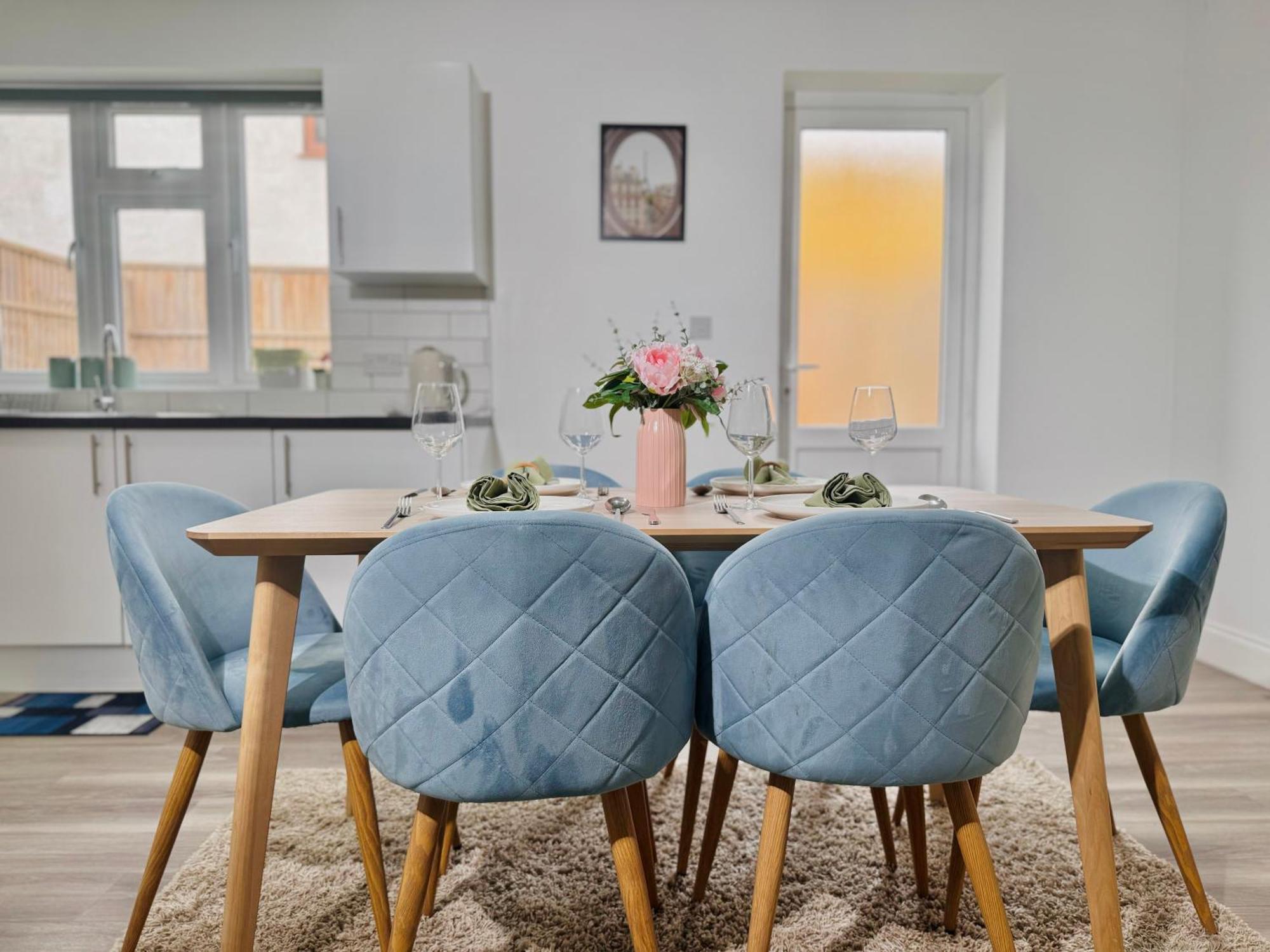 Cosy 1-Bed Flat 30Min To Central London & Parking 外观 照片